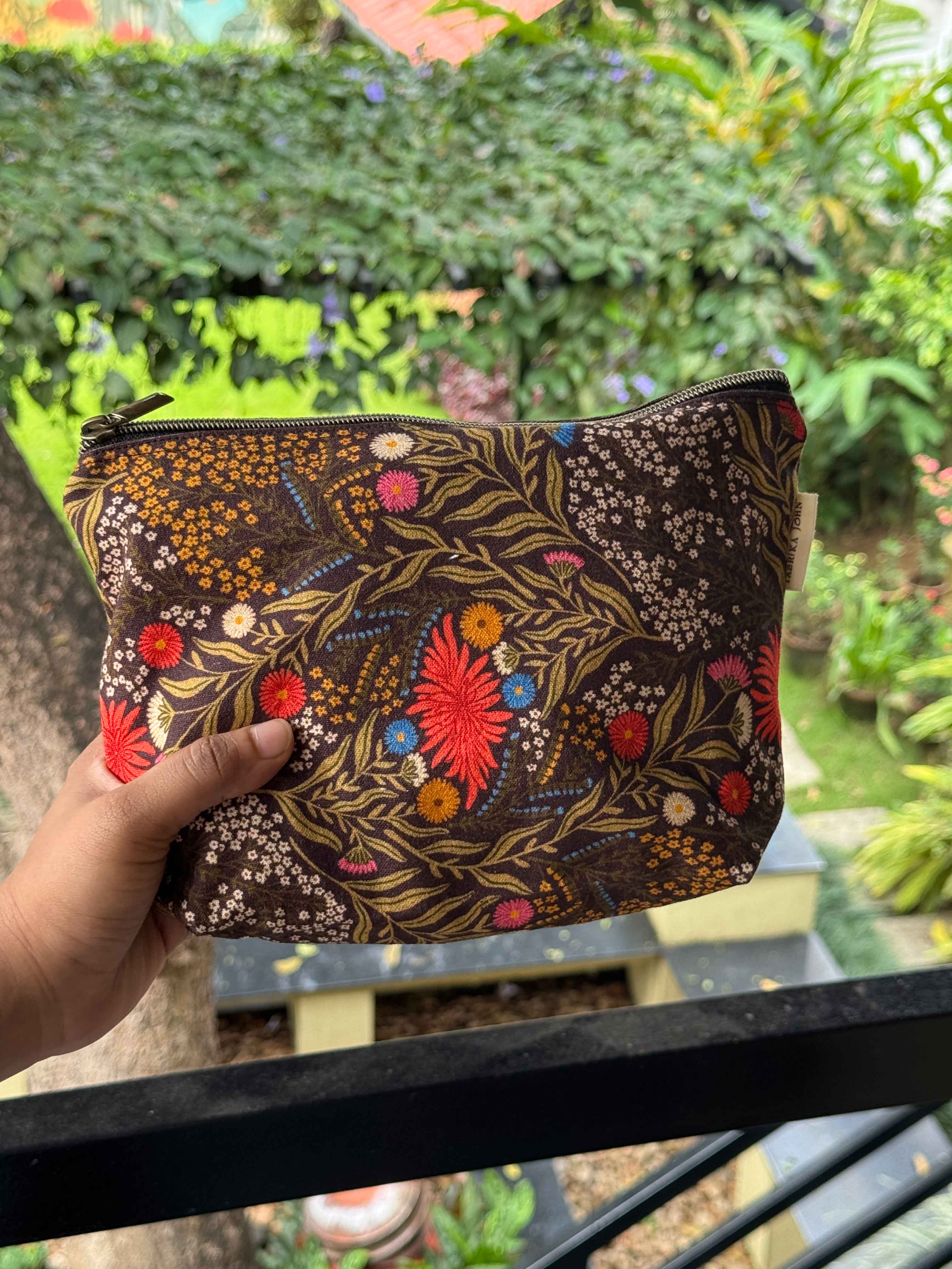 The Bloom Pouch